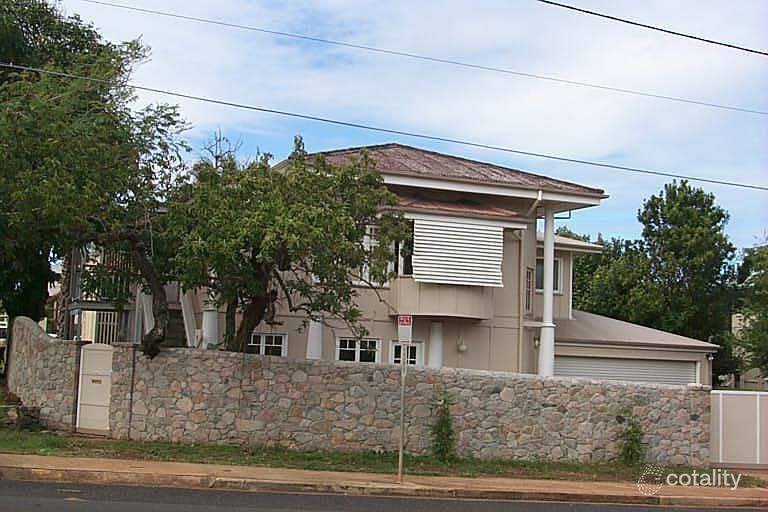 2/3 Shields St, Redcliffe, QLD 4020