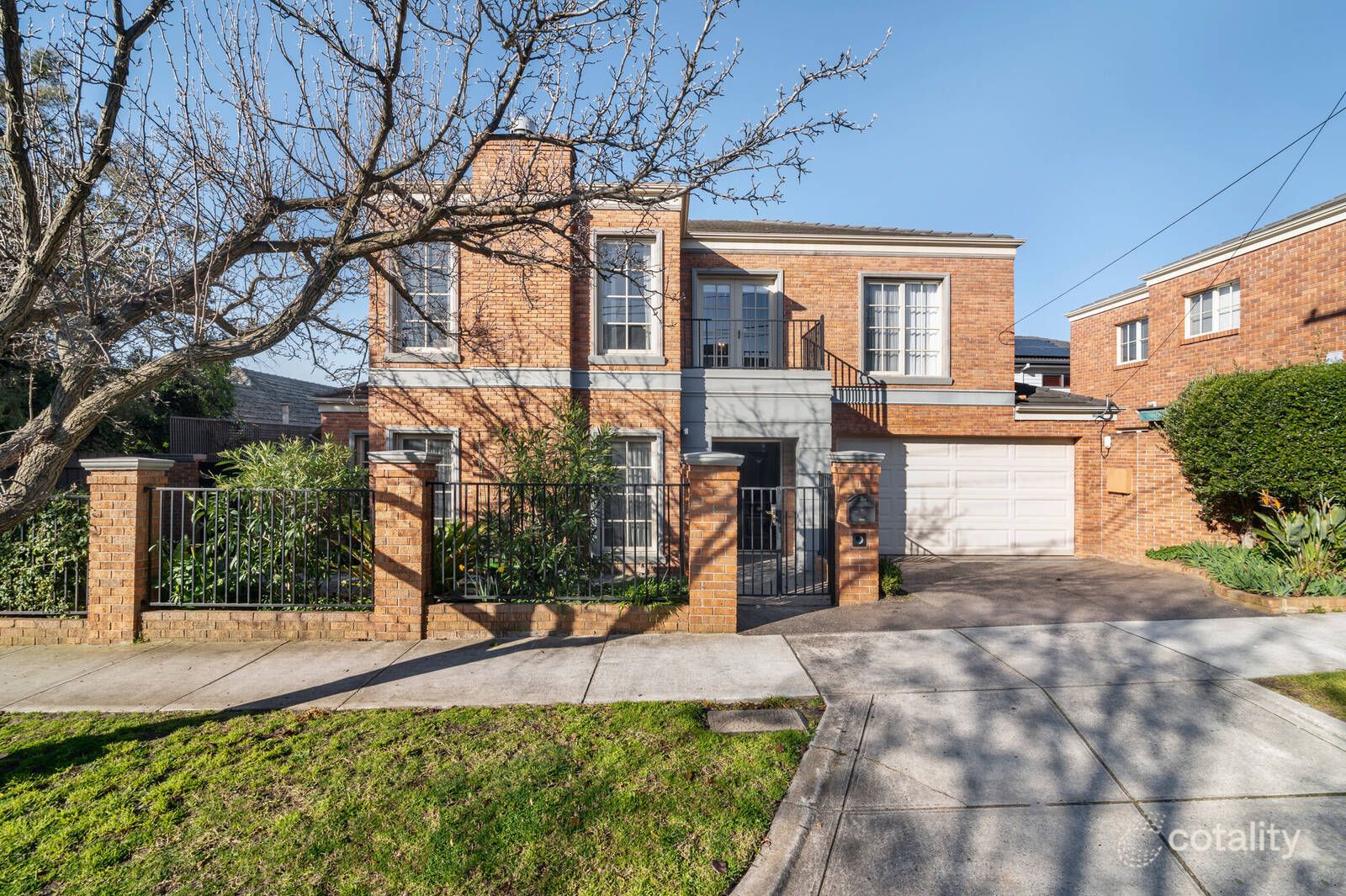 2a Summerhill Rd, Brighton East, VIC 3187