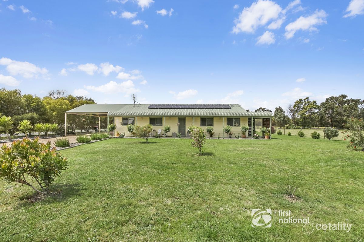 16 Tambo Bvd, Metung, VIC 3904