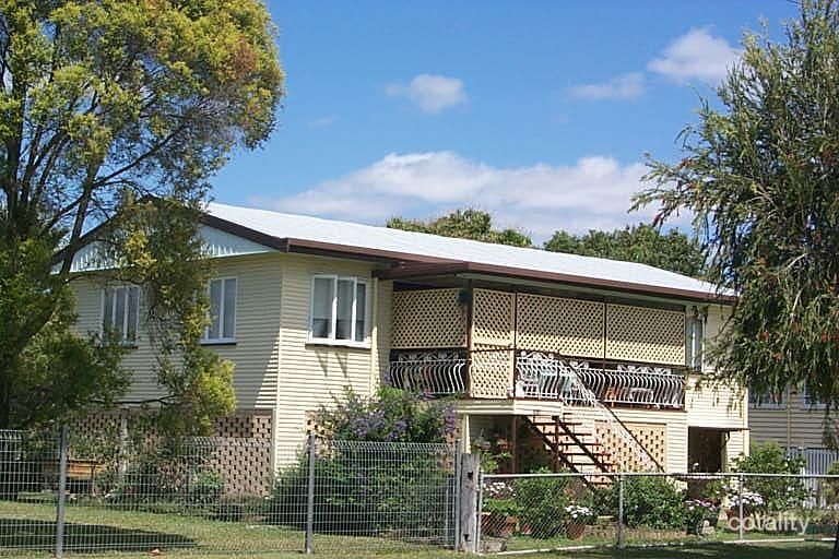 100 Sharples St, Berserker, QLD 4701