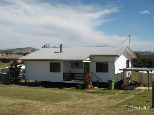 39 Heron St, Laidley Heights, QLD 4341