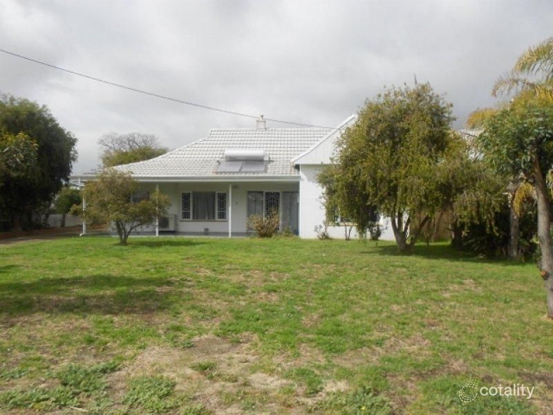 95 Avon St, Katanning, WA 6317