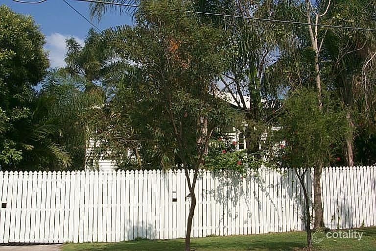 71 Mclean Pde, Ashgrove, QLD 4060