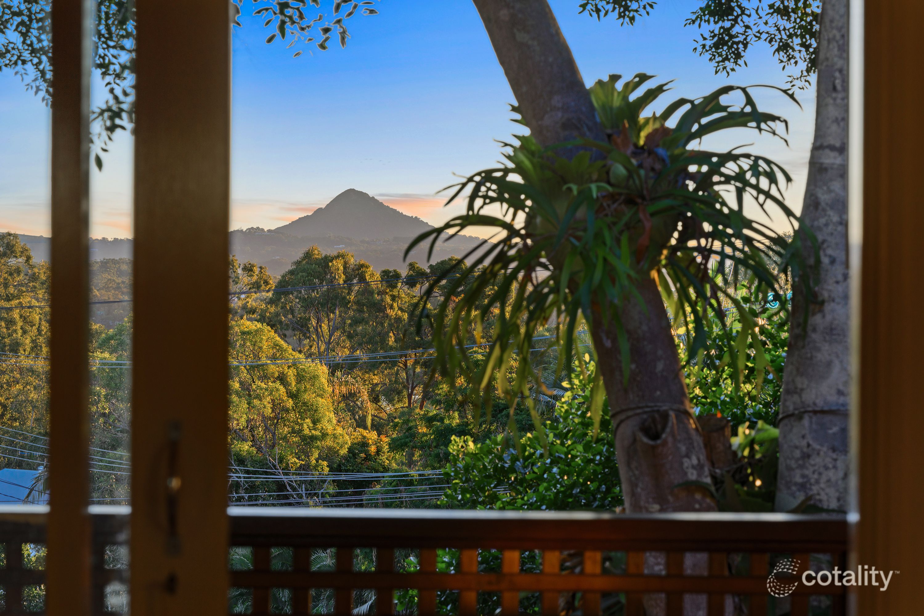 15 Moonare Cres, Noosa Heads, QLD 4567