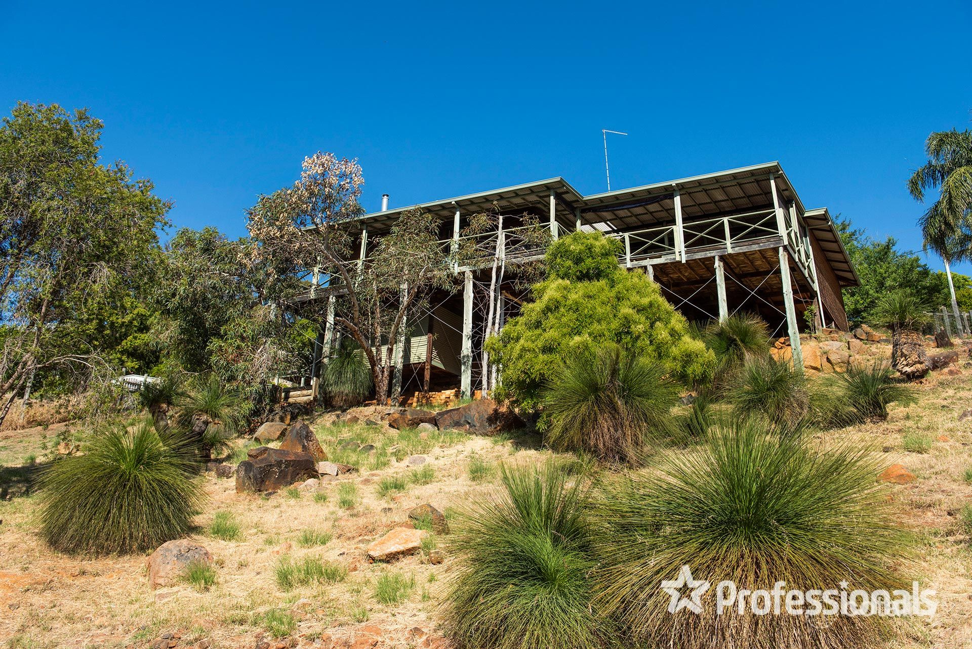 10 Forrest Rd, Swan View, WA 6056