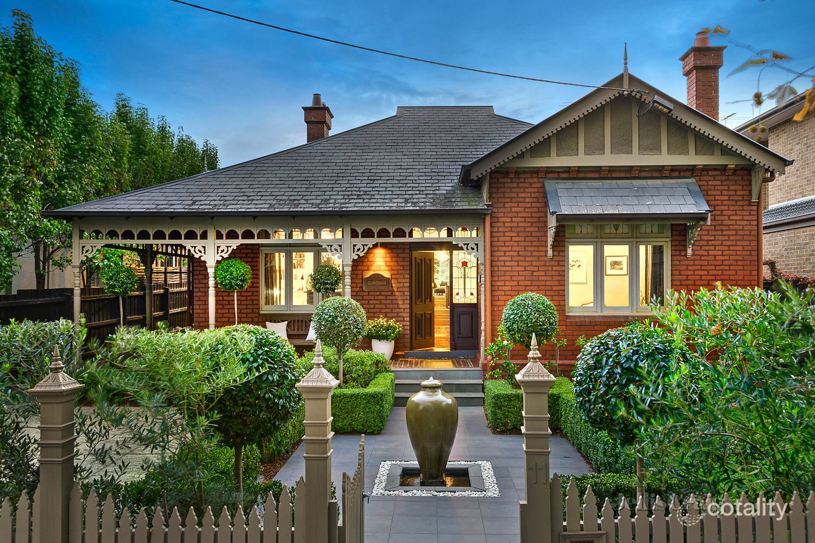 11 Ross St, Kew, VIC 3101