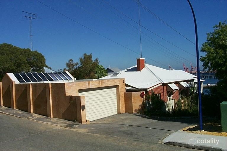 27 Angwin St, East Fremantle, WA 6158