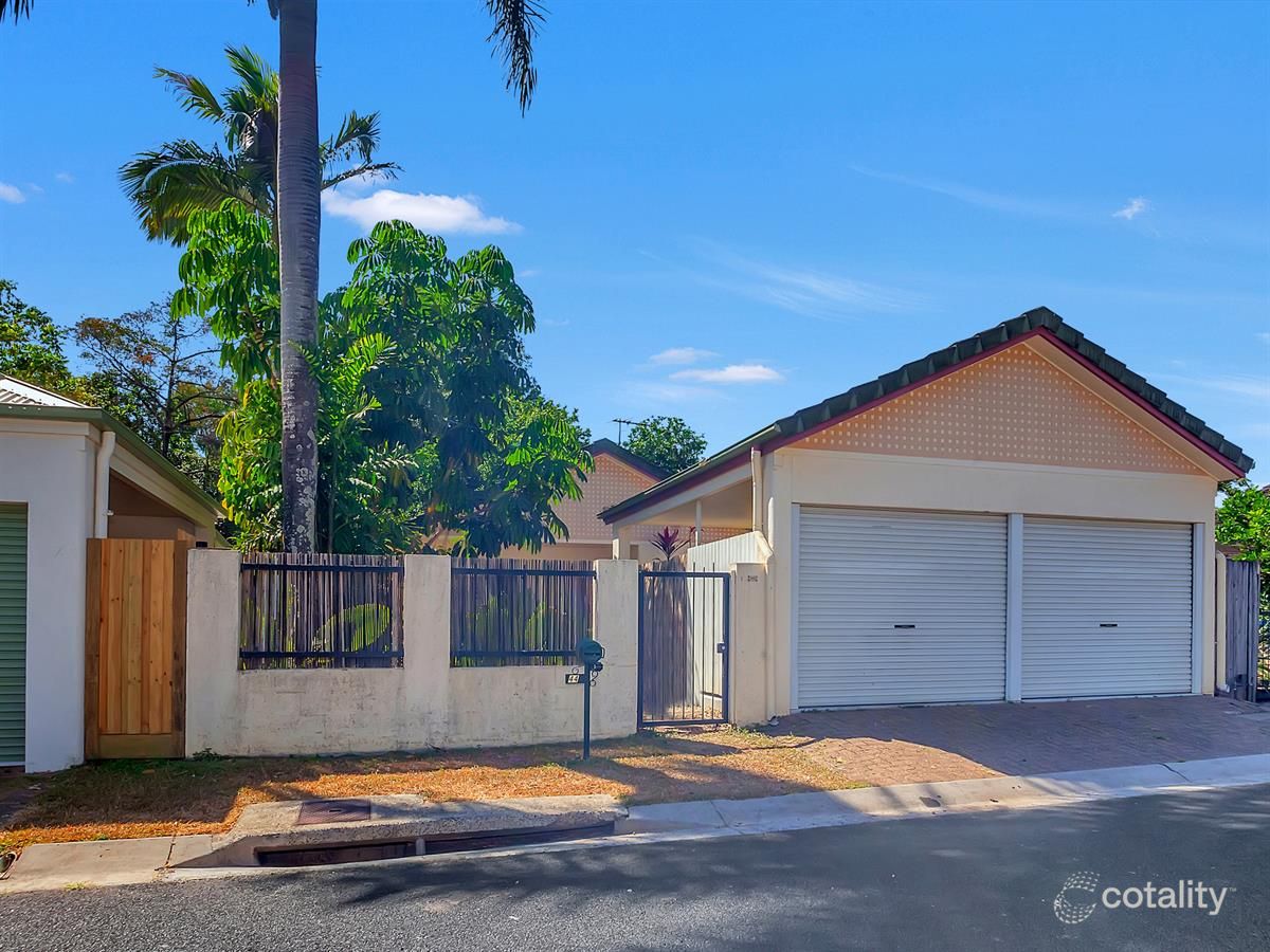 44 Silky Oak Ct, Mooroobool, QLD 4870