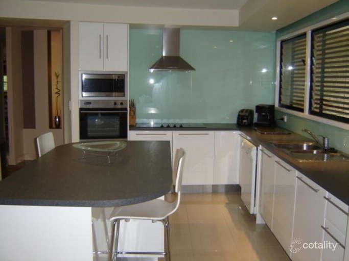 18 Terrigal St, Fig Tree Pocket, QLD 4069