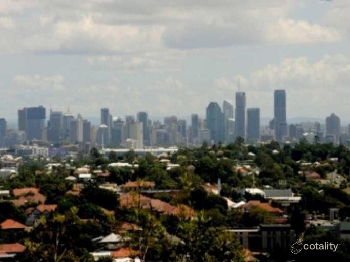 33 Castle Hill St, Holland Park West, QLD 4121