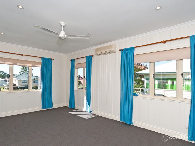 13 Cairnscroft St, Toogoolawah, QLD 4313