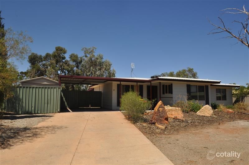 16 Mulgaria Cres, Roxby Downs, SA 5725