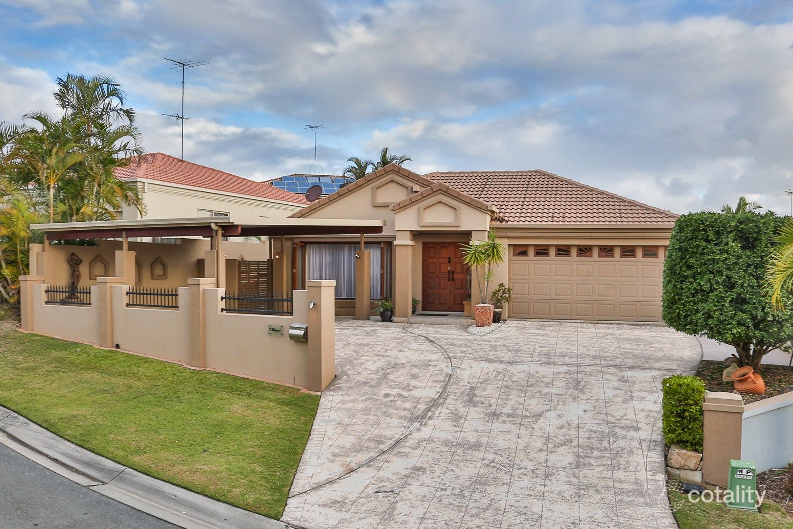 7 Mozart Pl, Mount Ommaney, QLD 4074