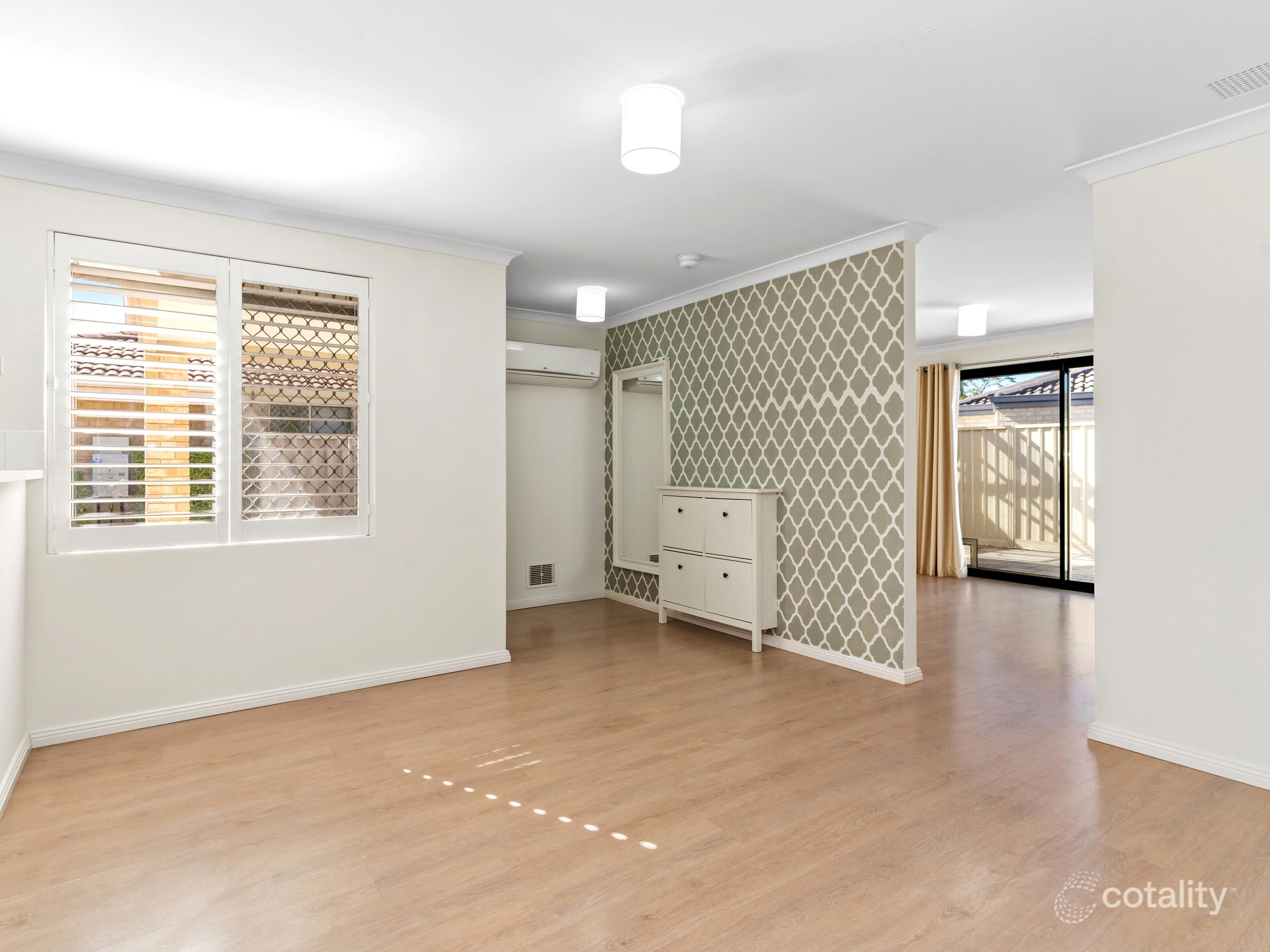 13/285-287 Wharf St, Queens Park, WA 6107