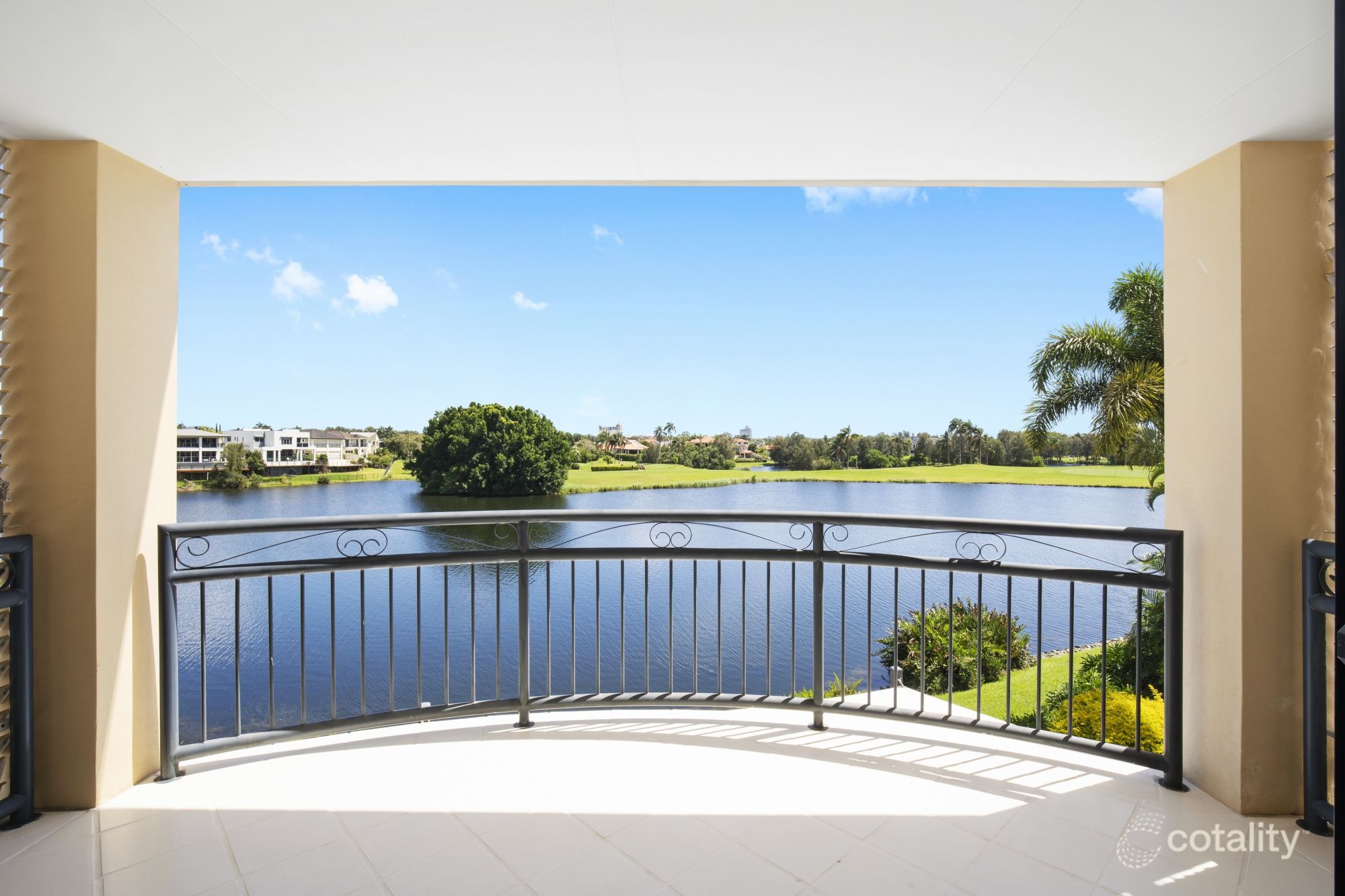 46/117 Palm Meadows Dr, Carrara, QLD 4211