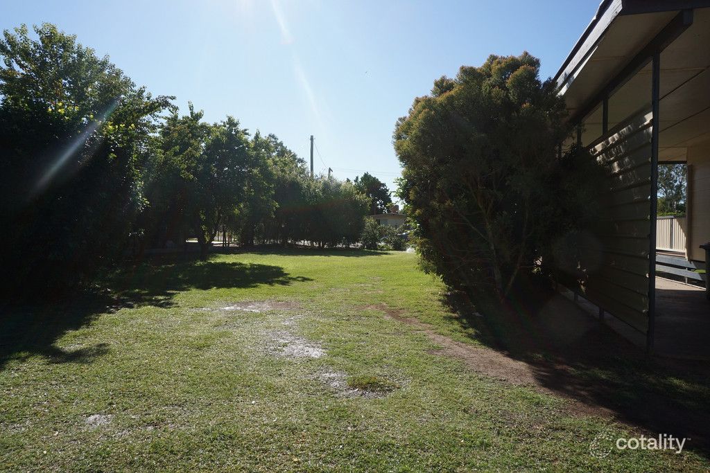 10-12 Elizabeth St, St George, QLD 4487