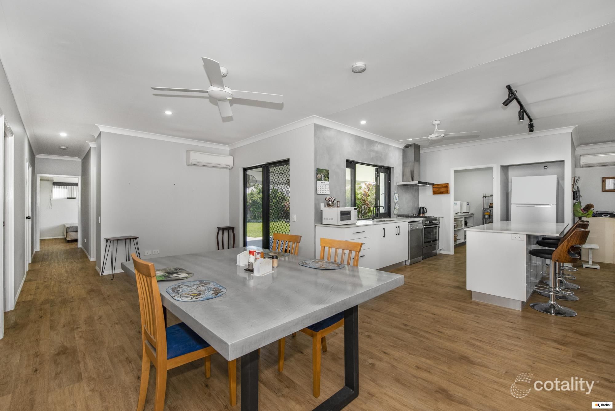 25 Wheeler Cct, Kirwan, QLD 4817