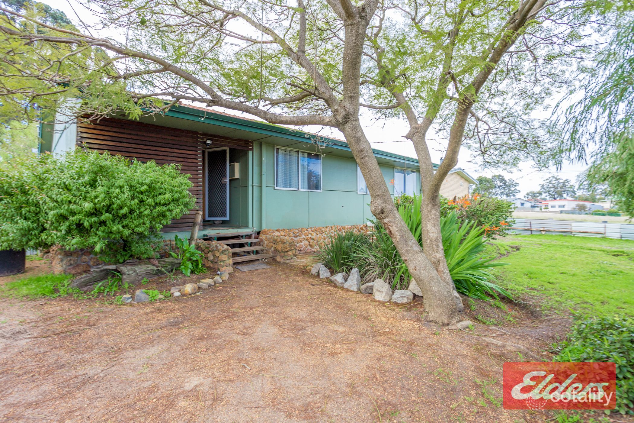 4 Park St, Collie, WA 6225