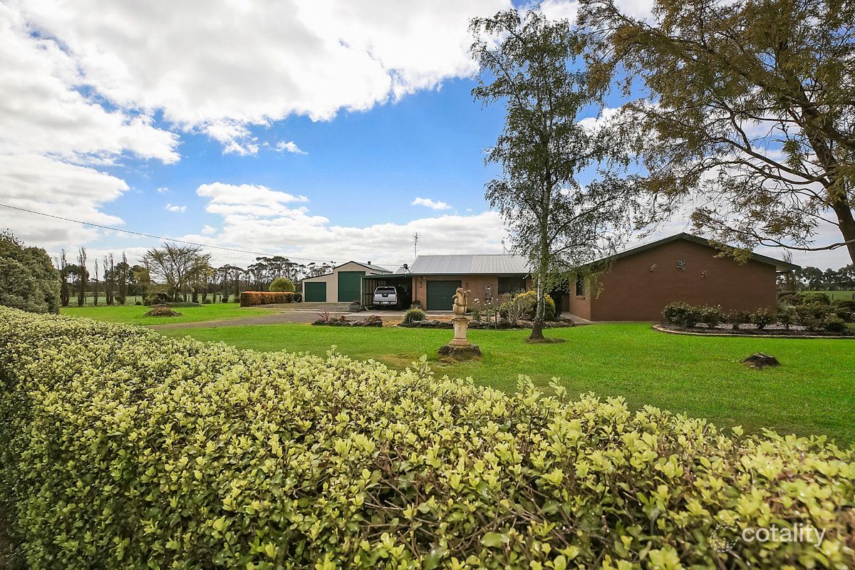 205 Coradjil Rd, Simpson, VIC 3266