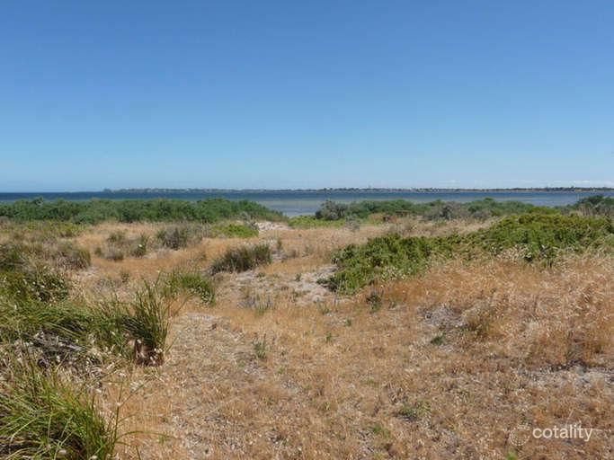 114 Beach Rd, Coobowie, SA 5583