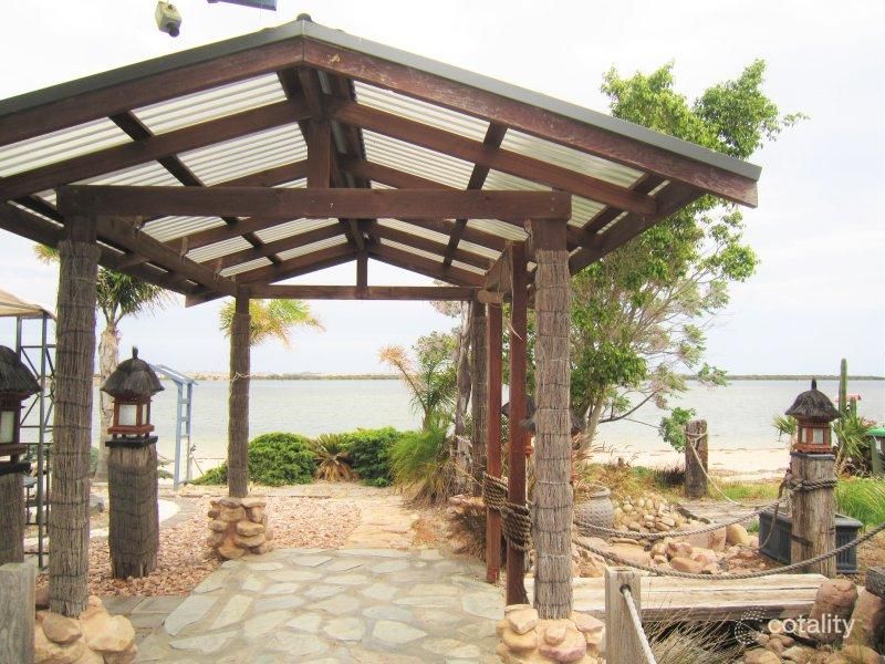 35 John Lewis Dr, Port Broughton, SA 5522