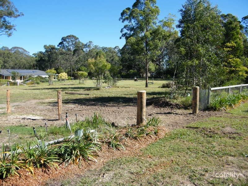 17a Woodlands Dr, Hallidays Point, NSW 2430