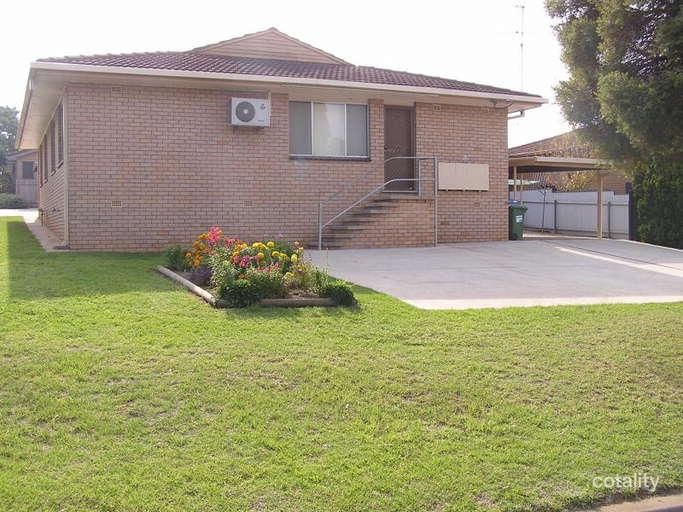 21 Fairbairn Cres, Kooringal, NSW 2650
