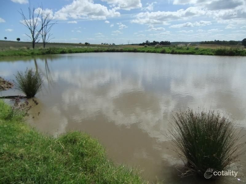 184 Mcdonalds Rd, Goombungee, QLD 4354