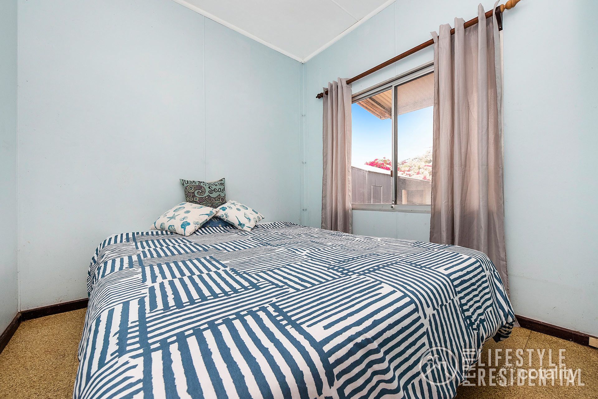 4 Walebing Way, Guilderton, WA 6041