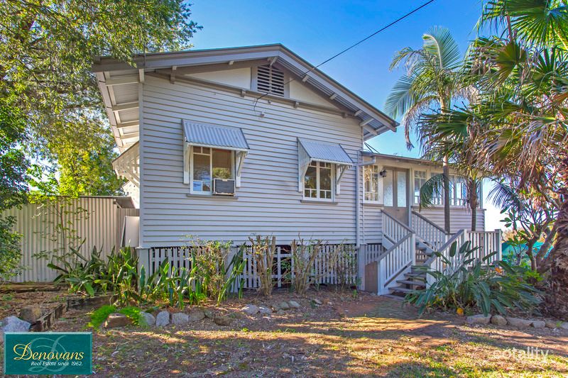 18 Vorneen Lane, Mitchelton, QLD 4053
