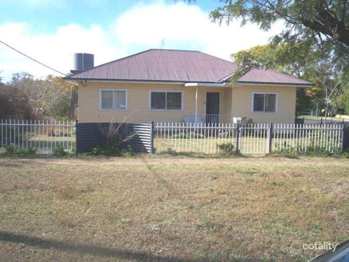 36 Murray St, Pittsworth, QLD 4356