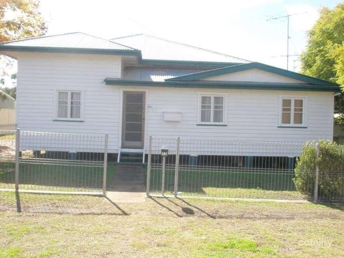 15 Hume St, Pittsworth, QLD 4356