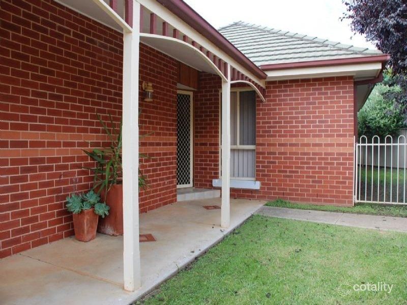 1/10 Thrush Ct, West Wodonga, VIC 3690