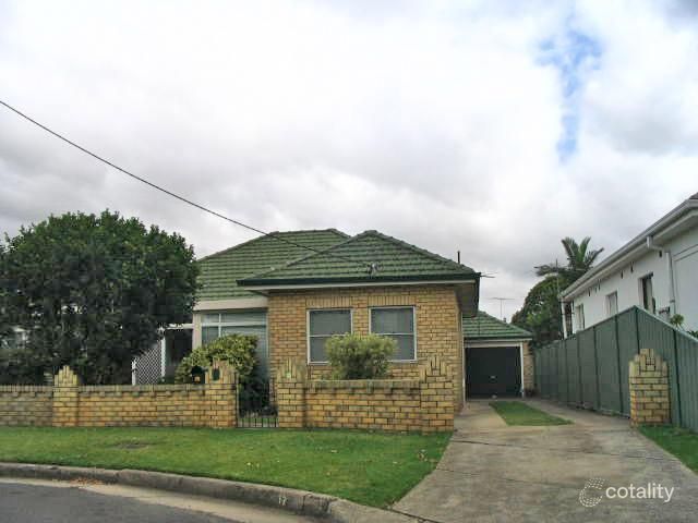 17 Moya Cres, Kingsgrove, NSW 2208