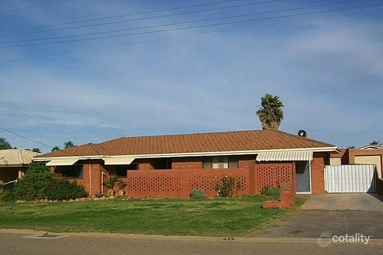 54 Mcaleer Dr, Mahomets Flats, WA 6530