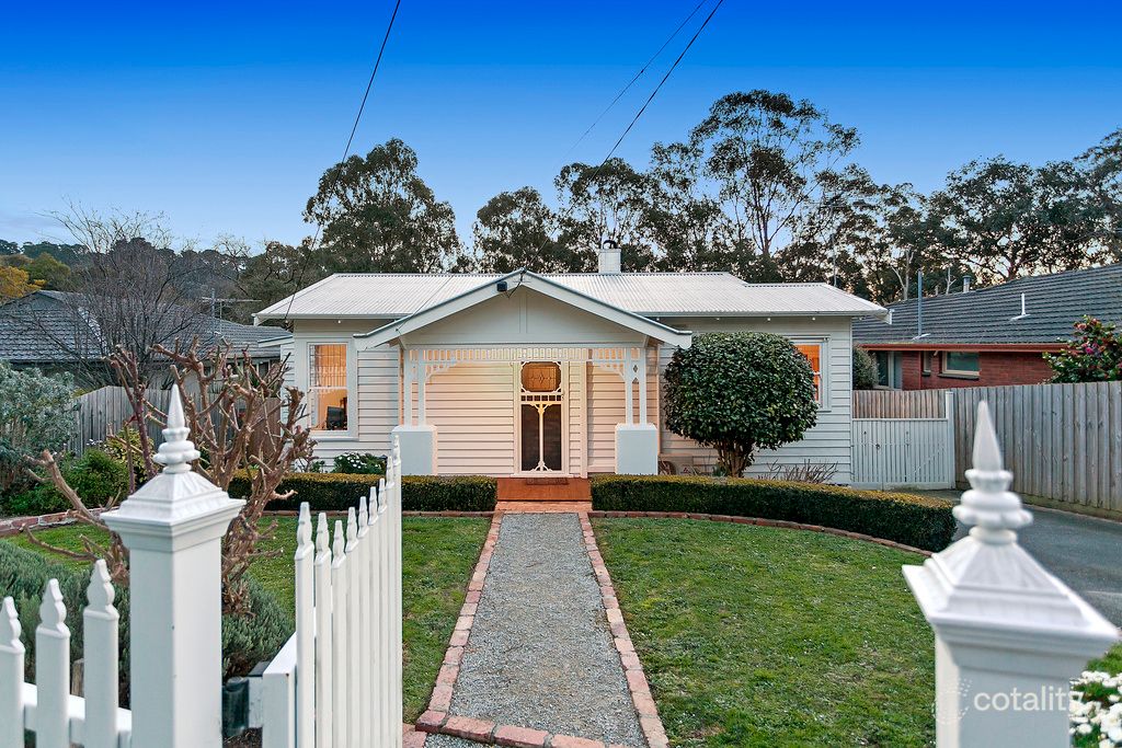 13 Park Rd, Ringwood North, VIC 3134