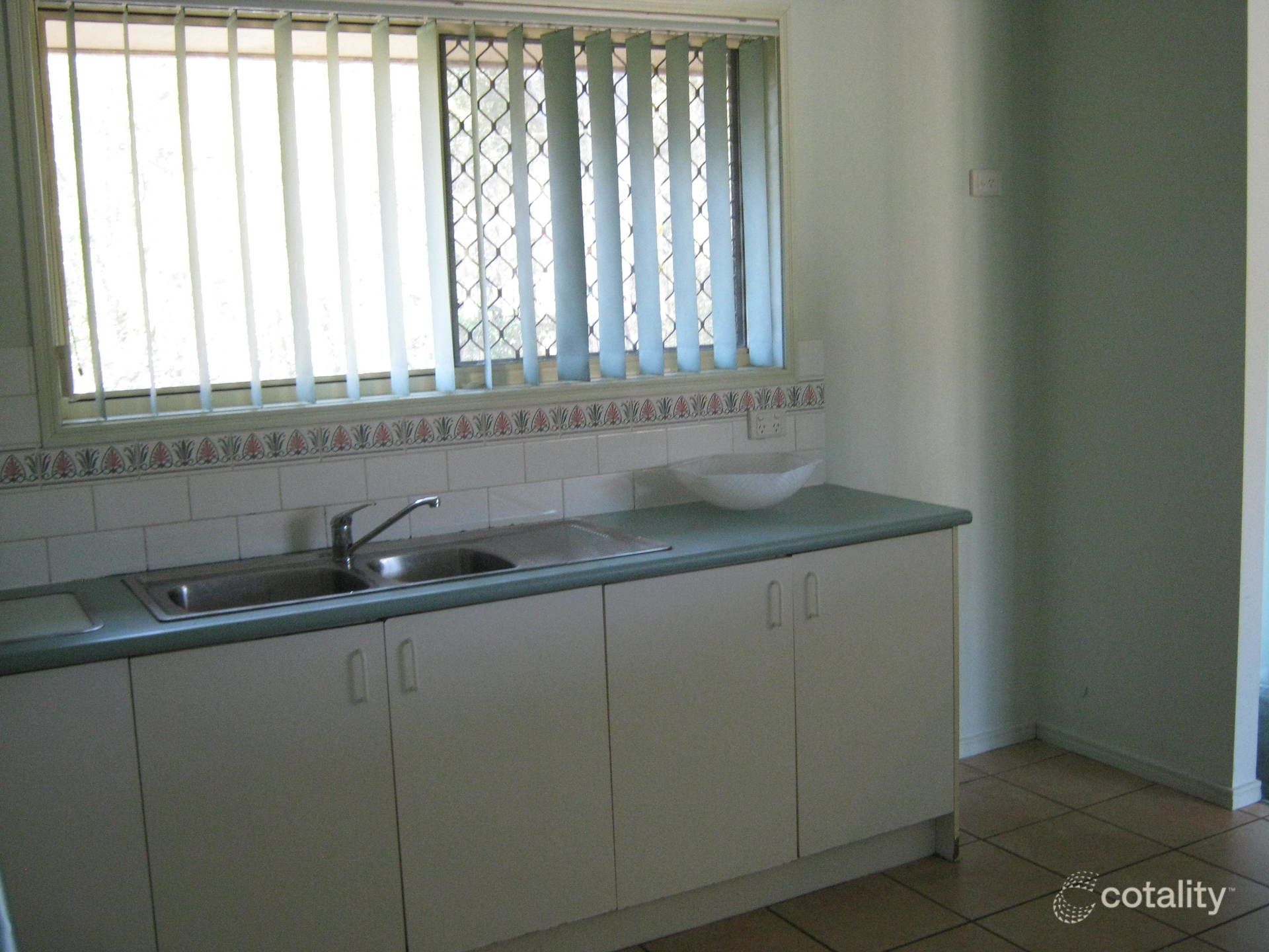 43 Wallaroo Way, Doolandella, QLD 4077