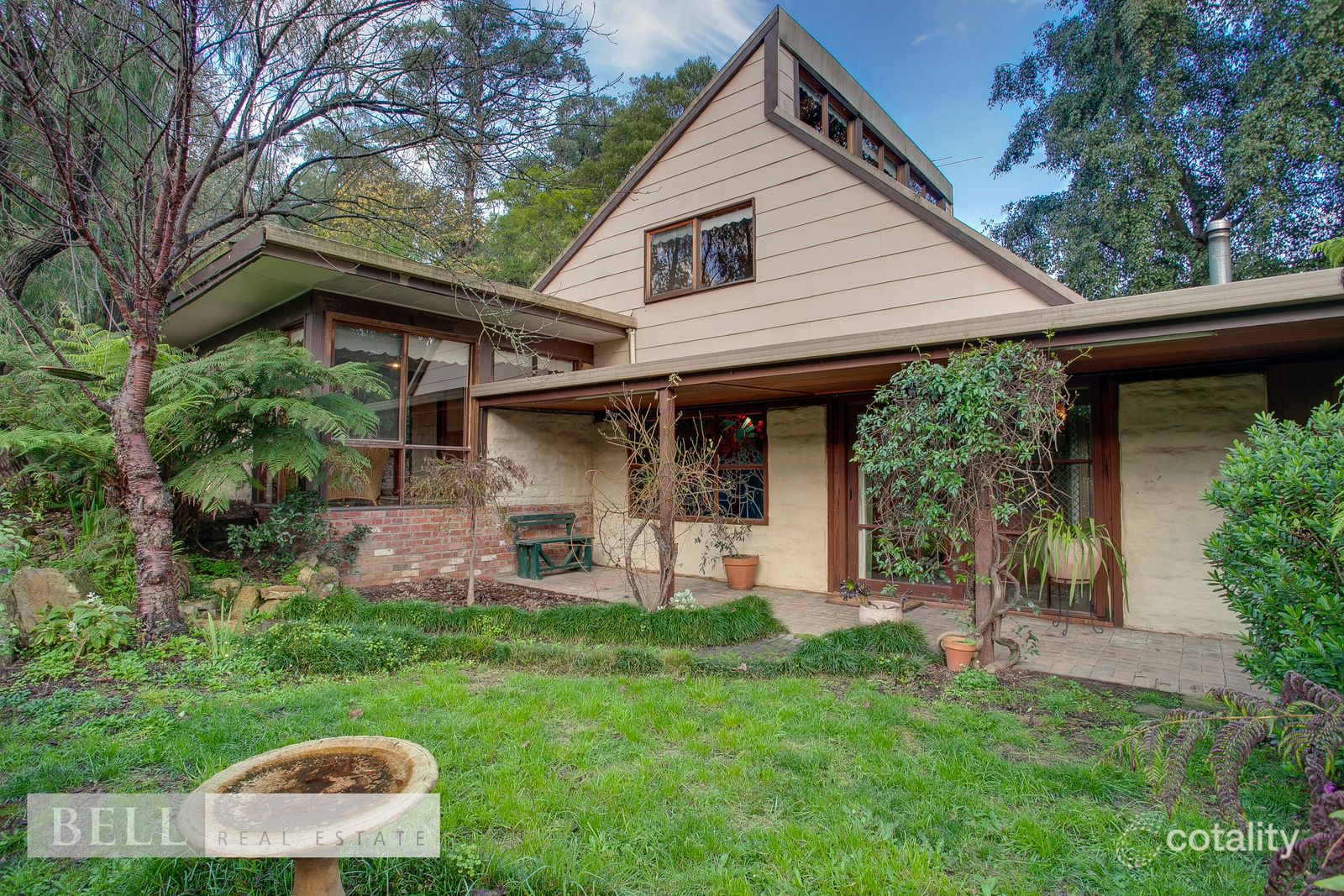 10 Boronia Cres, Cockatoo, VIC 3781