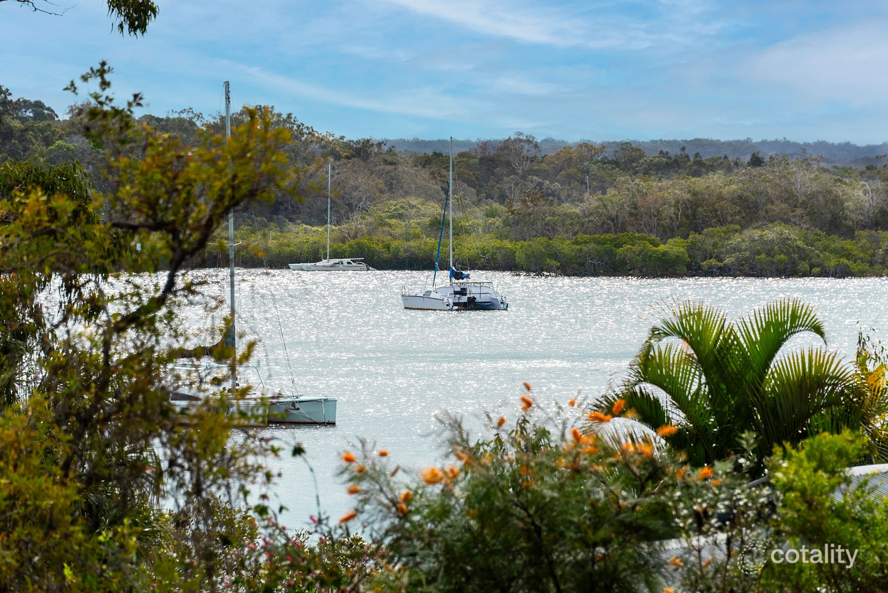 9 Oyster Pde, Tin Can Bay, QLD 4580