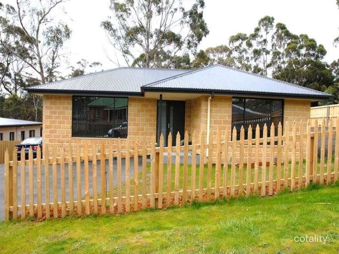 2 Breeza Ct, Kingston, TAS 7050
