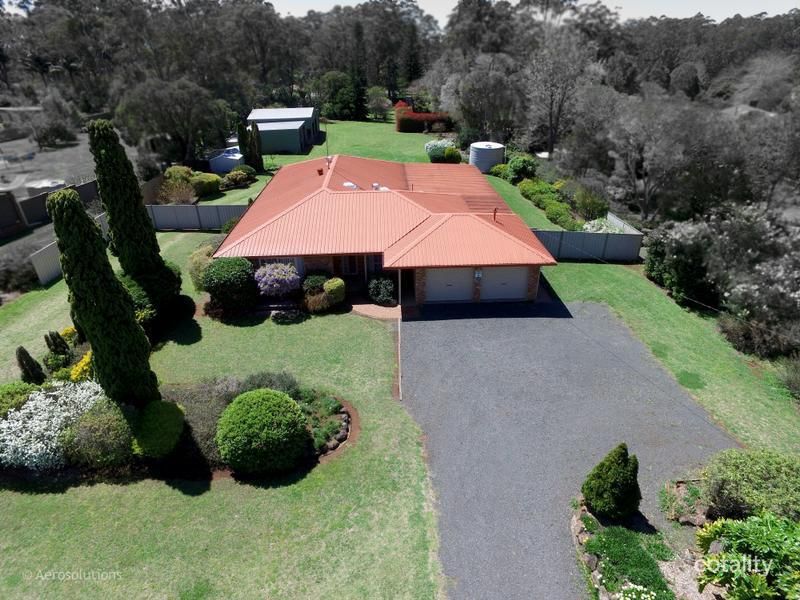 4 Rainbow Rd, Highfields, QLD 4352