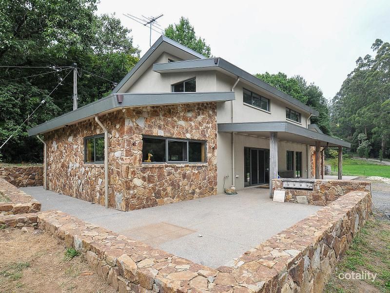 1-3 Fairhaven Rd, Mount Dandenong, VIC 3767