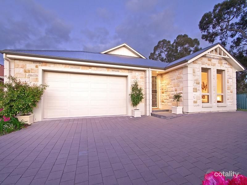 9b Hollyoaks Ct, Happy Valley, SA 5159