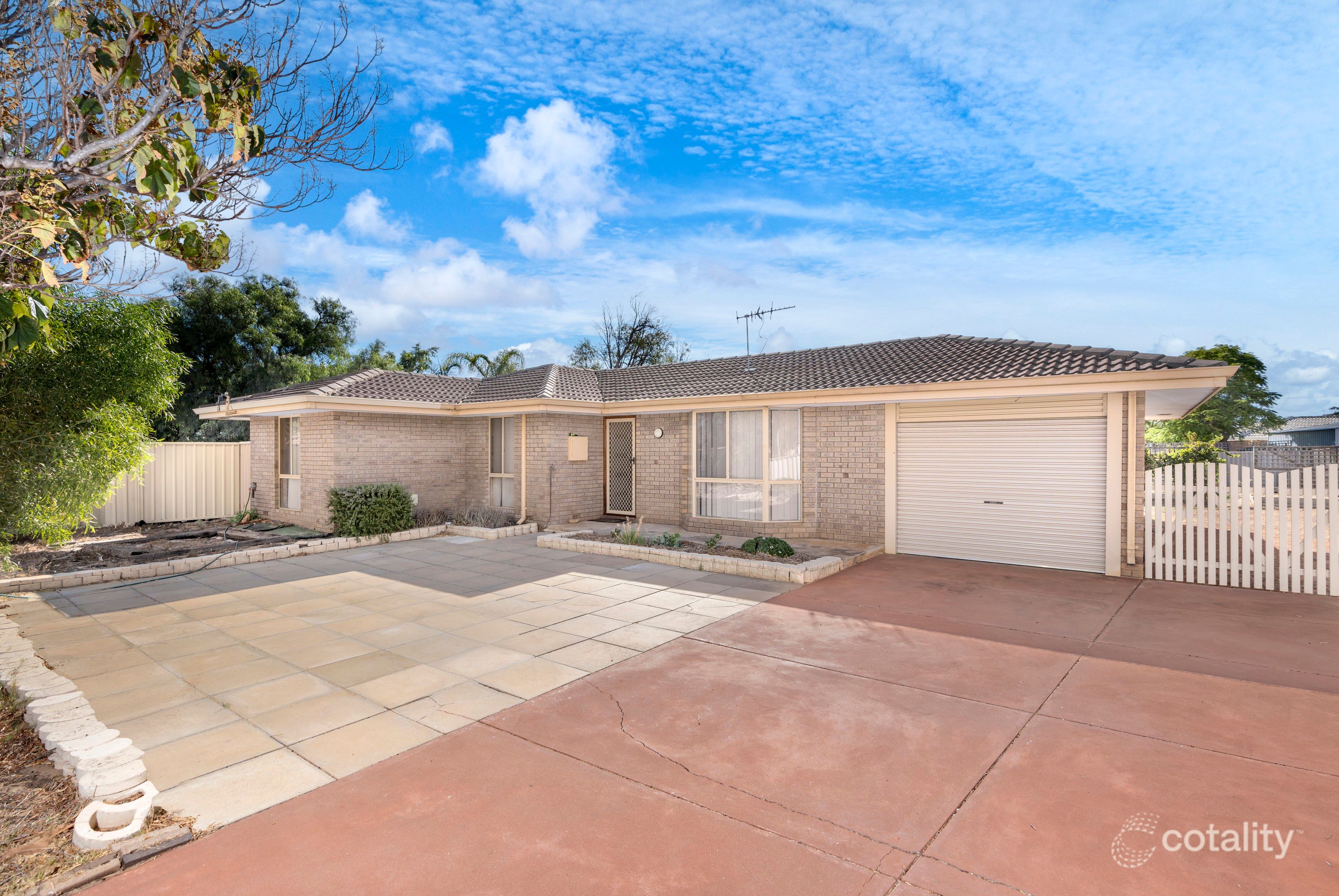 11 Astron Pl, Waggrakine, WA 6530