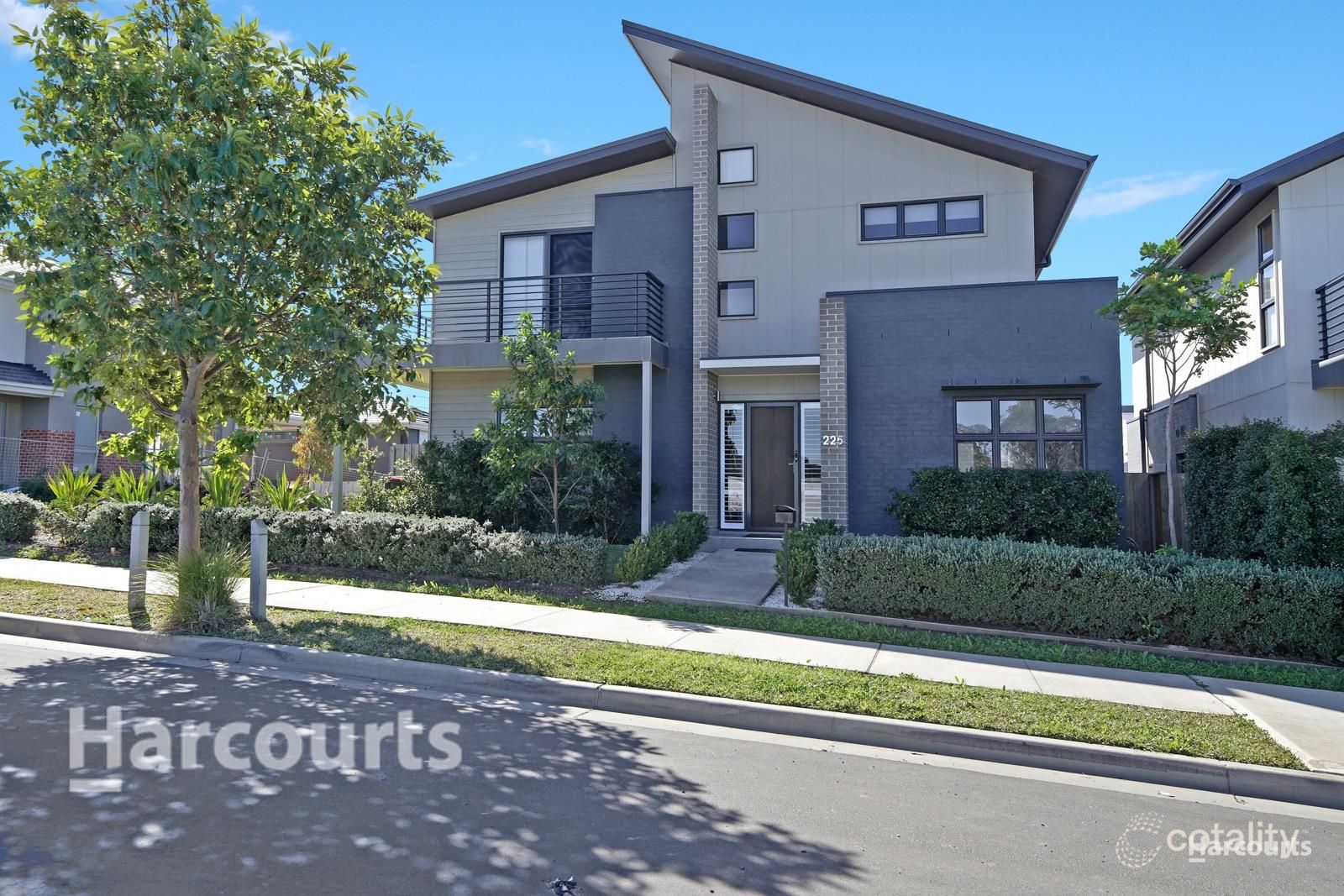 225 South Cct, Oran Park, NSW 2570