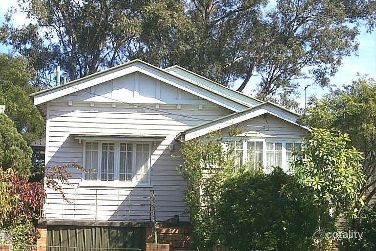 31 Knowsley St, Stones Corner, QLD 4120