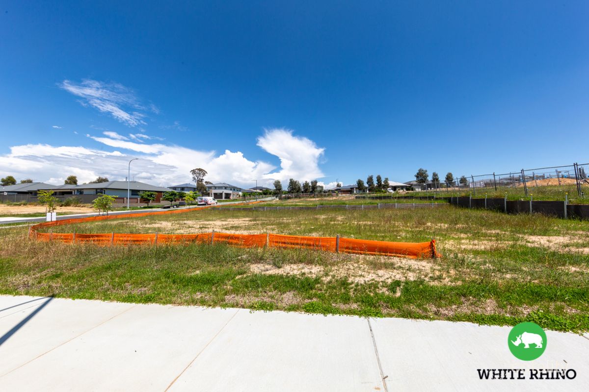 23 Graziers Rd, Googong, NSW 2620