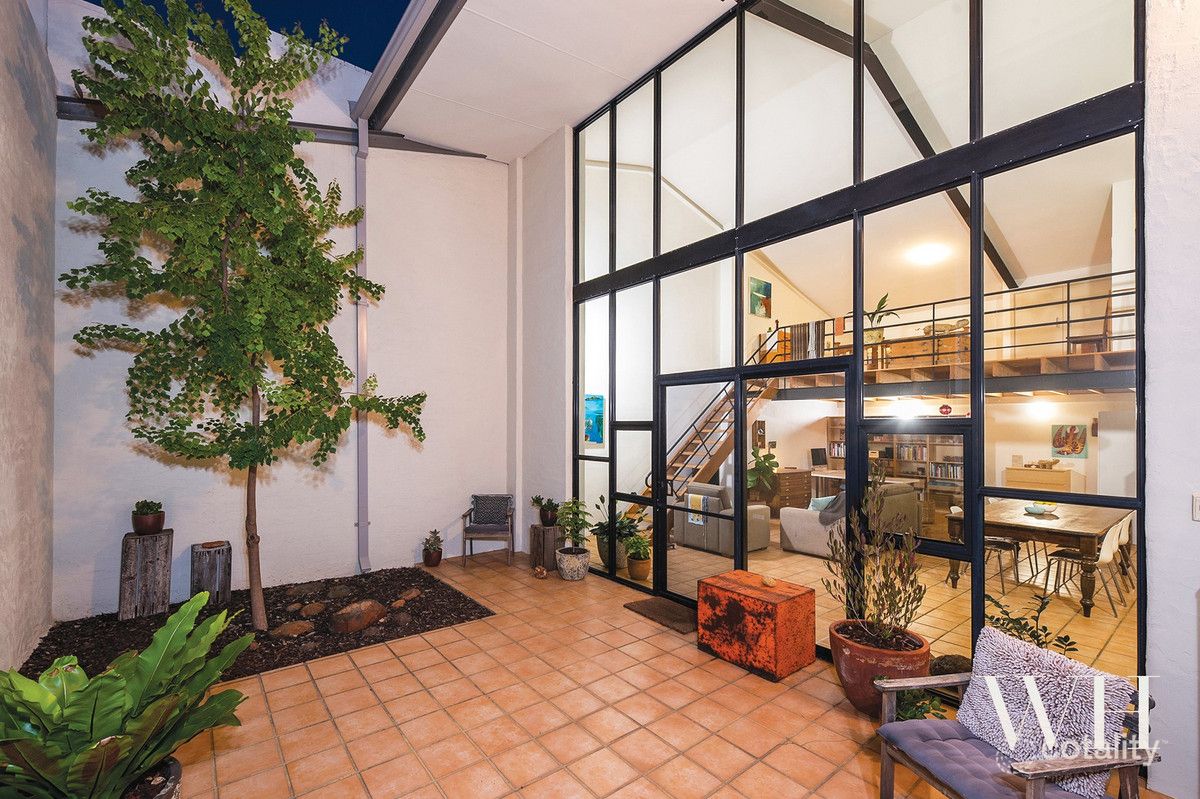 16 Little Lefroy Lane, South Fremantle, WA 6162