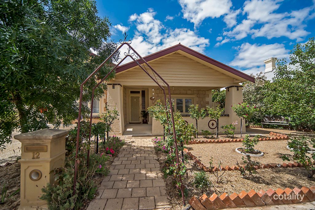 12 Burrows St, Willaston, SA 5118