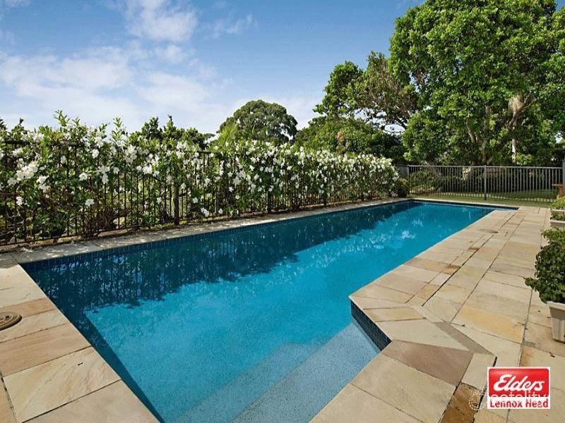 8 Stonehenge Pl, Lennox Head, NSW 2478